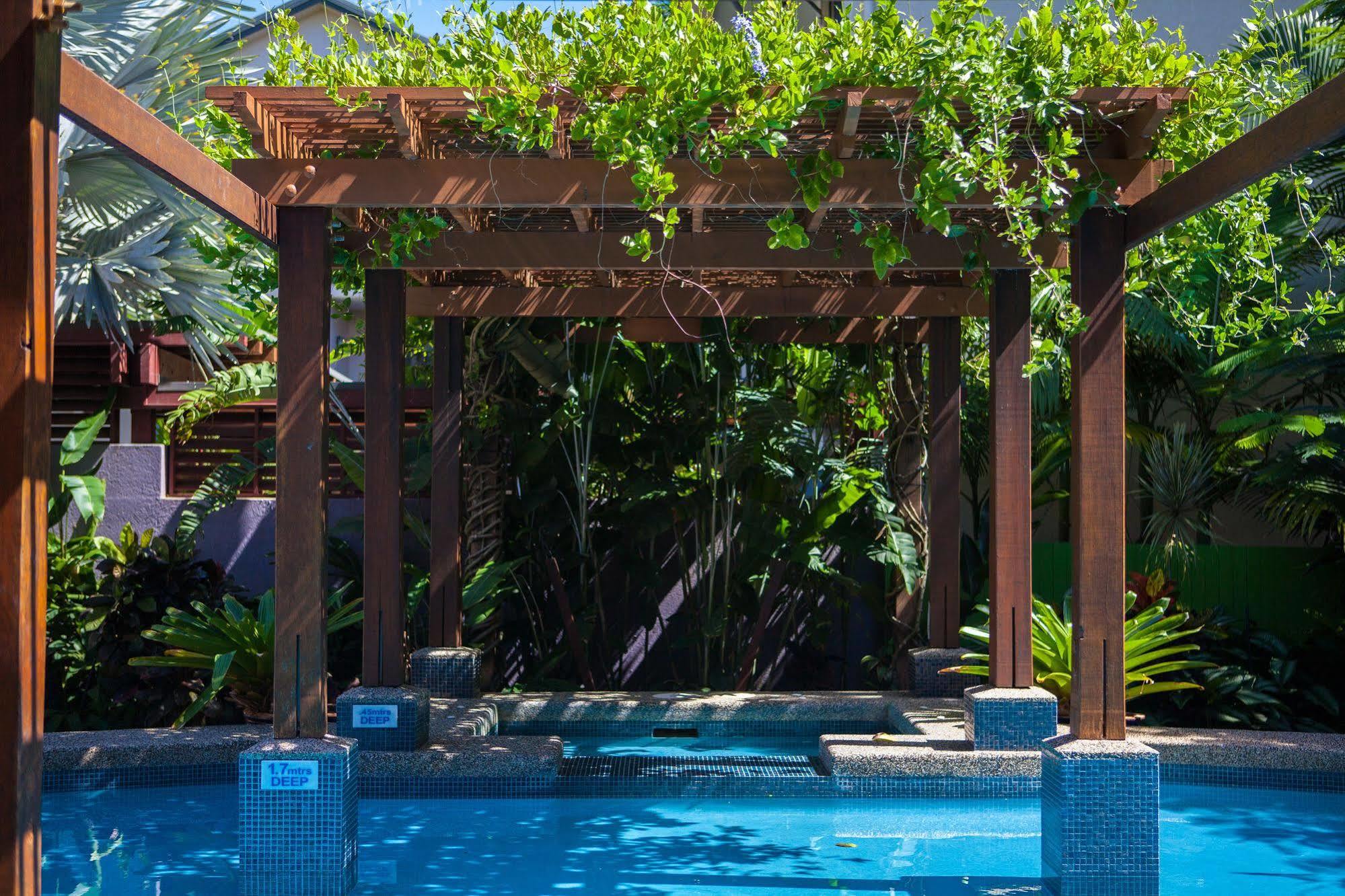Freestyle Resort Port Douglas Exterior photo